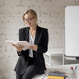 Курс для преподавателей вузов, которые осваивают инструменты искусственного интеллекта